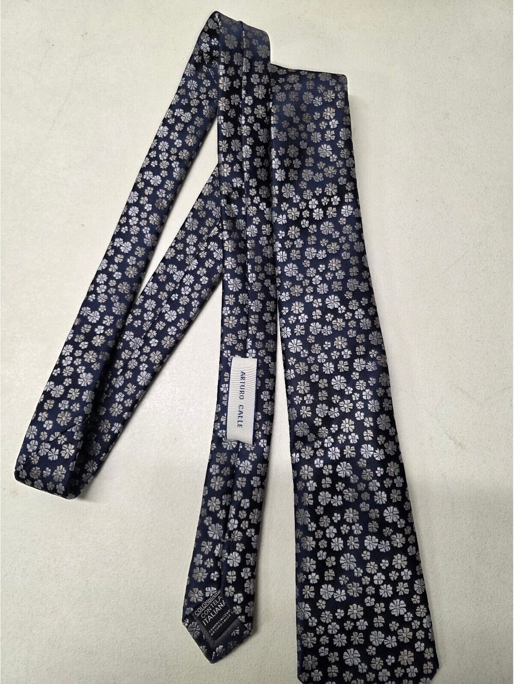 Arturo Calle Men's Silk Tie Navy Gray Floral Woven Italian Fabric